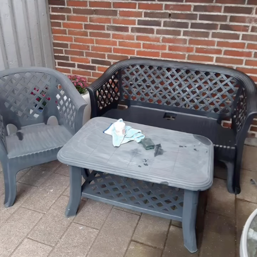 Plastik havemøbel